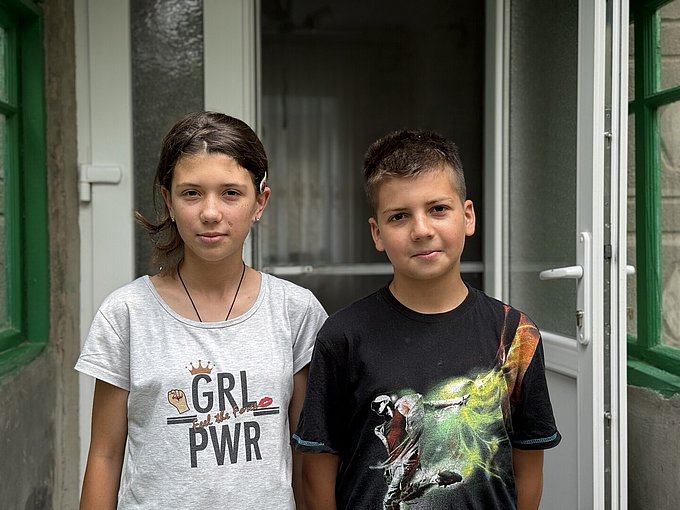 Ina mit ihrem Bruder Vanea