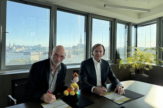 Stephan Büttner, PDG d'AGRANA, aux côtés de Bernhard Drumel, PDG de Concordia, lors de la signature de notre accord de partenariat